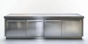 שולחן נירוסטה